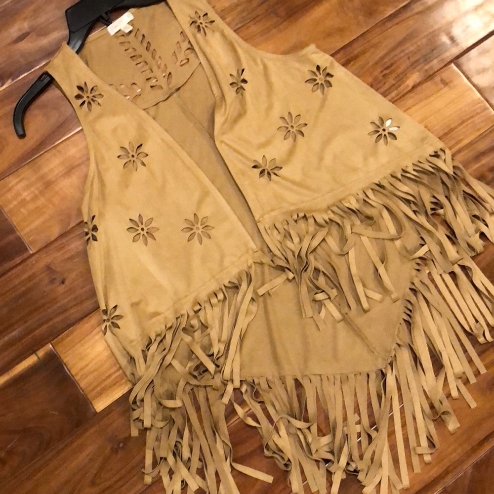 Beautiful love free suede vest with so much detail